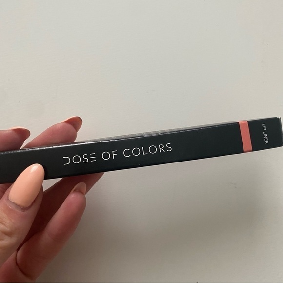Dose of colors lip liner it’s complicated New in box - Picture 2 of 4